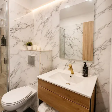Asi Marine Apartman Saturn